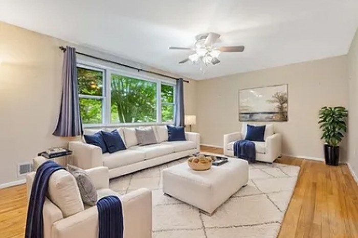 19 Hillside Dr