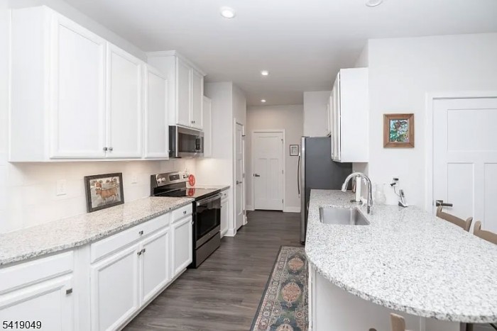 35 Sparrowhawk St.