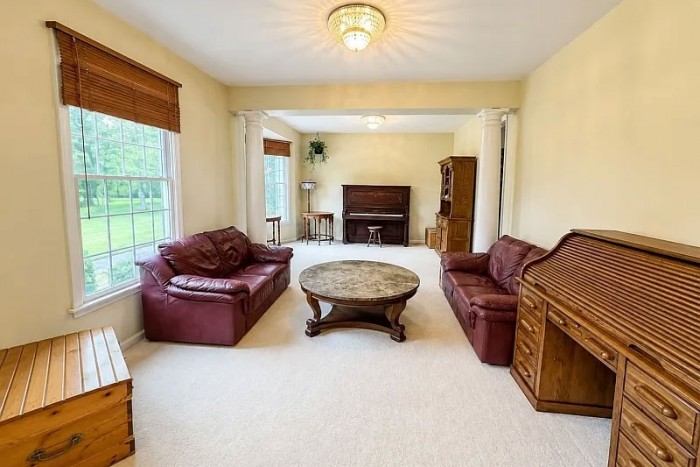 80 Plum Brook Rd