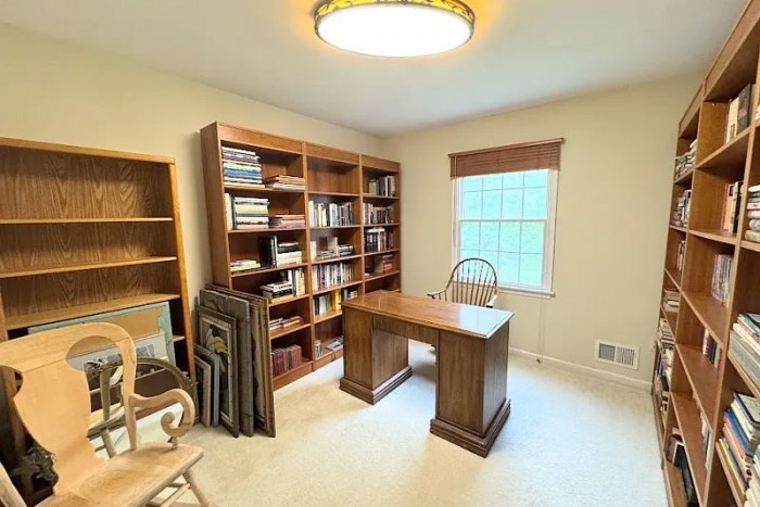 80 Plum Brook Rd
