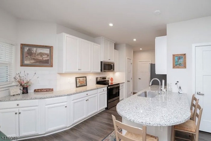35 Sparrowhawk St.