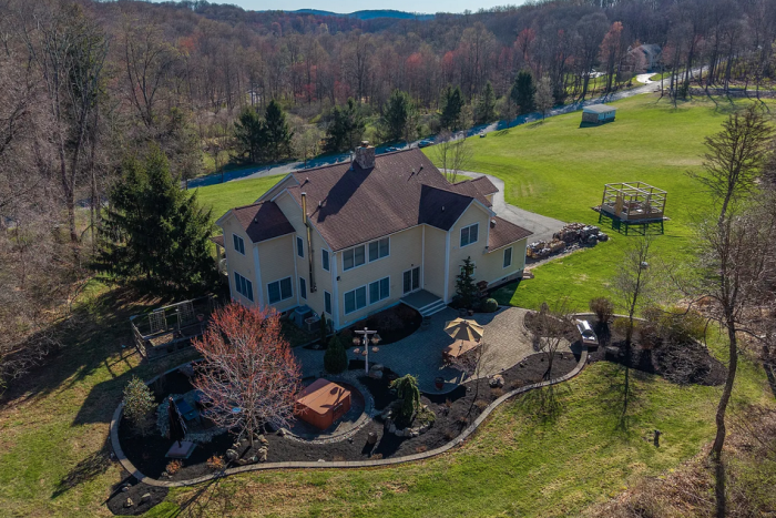2 Lance Drive