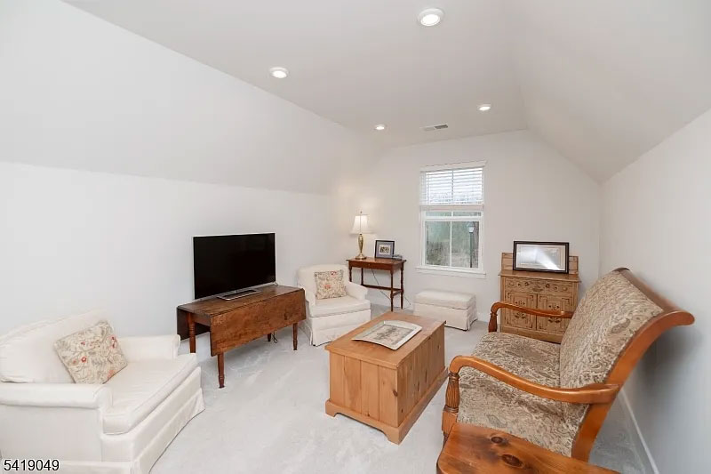35 Sparrowhawk St.