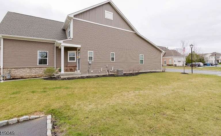 35 Sparrowhawk St.