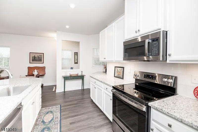 35 Sparrowhawk St.