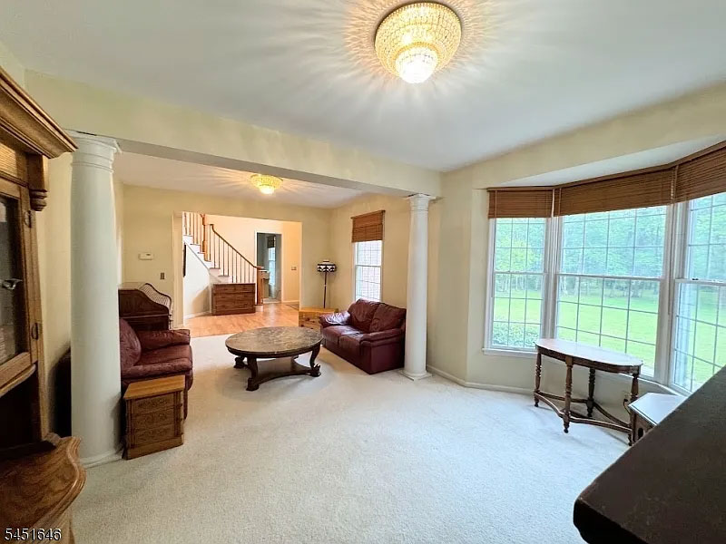 80 Plum Brook Rd