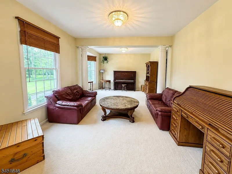 80 Plum Brook Rd