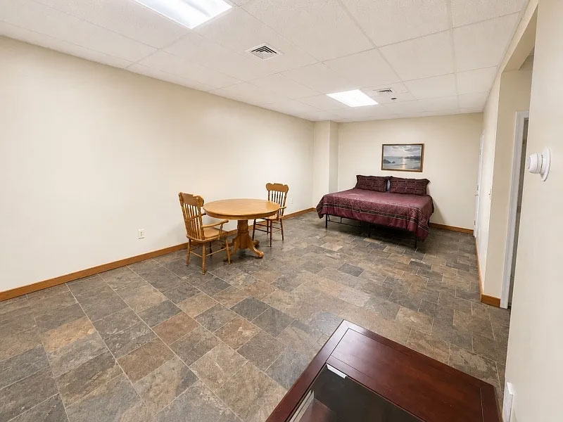 80 Plum Brook Rd