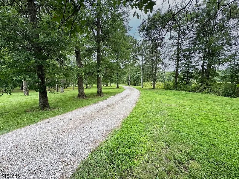 80 Plum Brook Rd