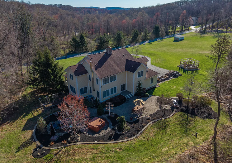 2 Lance Drive